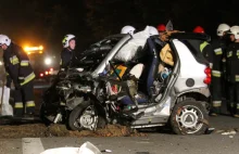 Kierowca z zakazem prowadzenia pojazdów zabił dwie osoby i siebie