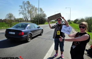 Weź udział w autostopowym wyścigu do Barcelony