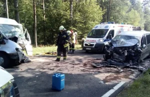 Zderzenie dwóch busów na krajówce