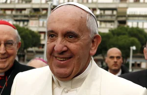 Papież Franciszek pracował jako ochroniarz w klubie nocnym