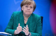 Walka o uchodźców z ofensywą prawicową może kosztować Merkel pracę.