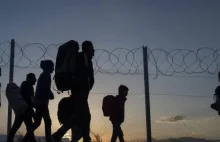 Tusk apeluje do imigrantów: Nie przyjeżdżajcie do Europy, nie ryzykujcie...