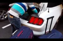 Jak dużo bagażu może zmieścić najnowszy Ford Mustang kabrio?