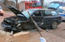 Czołowe zderzenie, a nikt nie udzielił pomocy. Wszyscy odjechali. Policja:...