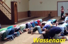 Holenderskie dzieci zmuszane do odprawiania islamskich modlitw.