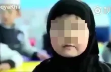 [WIDEO] Dziewczynka recytowała koran. Władze przypominają o zakazie religii w...
