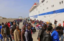 Problem z imigrantami. "Włosi muszą zatopić łodzie płynące w ich kierunku."