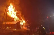 Ogień zabrał siedmioosobowej rodzinie dorobek całego życia! (VIDEO, FOTO