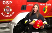Piękna, 23-letnia strażaczka, za kierownicą wozu bojowego! [WIDEO]