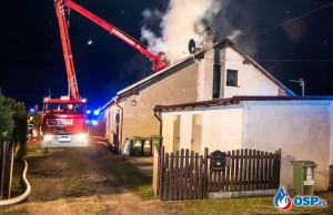 Pożar domu w Zawadzkiem. Mieszkaniec przybiegł zgłosić pożar do remizy!