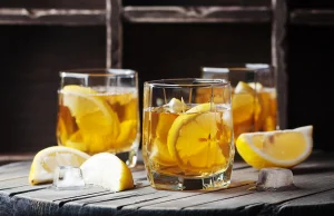 Piąteczek, piątunio. Dziś pijemy Whiskey Sour!