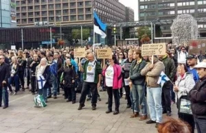 Setki Finów protestowało w całym kraju przeciwko islamizacji