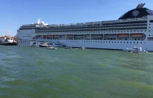 Wenecja: Statek pasażerski uderzył w łódź turystyczną. Są ranni