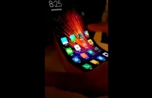 Film pokazujący elastyczny ekran Xiaomi w akcji