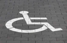 Matka niepełnosprawnej 7-latki odzyskała miejsce parkingowe