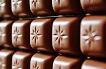 Podwyższa odporność i zmniejsza ryzyko zawału. Właściwości gorzkiej czekolady