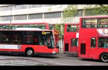 Londyńskie życie - korek z kilkudziesięciu autobusów :] (wideo)