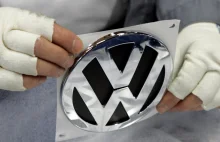 Robot przemysłowy roztrzaskał pracownika VW o metalową płytę