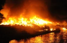 Kolejny pożar wysypiska w Pyszącej. Szósty od początku zeszłego roku.