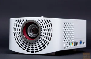 Skradziono projektor LG PF1500G nr seryjny 601SRRB7V702 kolor biały.