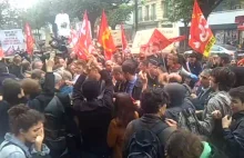 Macron w 2016 jako minister został obrzucony jajkami