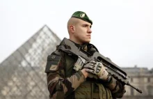 Komendant wojskowy Paryża nie wyklucza otwarcia ognia do Żółtych Kamizelek