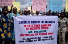 Protesty katolików w Nigerii przeciwko mordowaniu chrześcijan