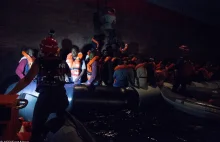 Marynarka wojenna otworzyła ogień do łodzi z migrantami. Jedna osoba nie żyje