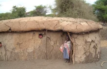 Masajowie i ich dziwne zwyczaje. Co oznacza dzida wbita obok wejścia do chaty?