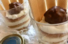 Szybki deser tiramisu z bitą śmietaną (tiramisu bez jajek