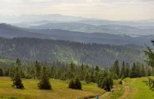 Kamera na Schronisku PTTK na Hali Rysianka (widok w kierunku Tatr)