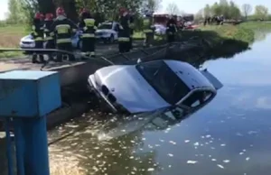 Ktoś powiadomił służby, że zauważył w Warcie samochód. W środku 2 ciała