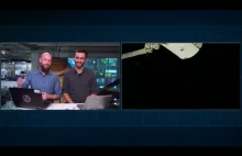 Trójkątne UFO w materiale z dokowania kapsuły Dragon do ISS