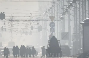 Transport drogowy główną przyczyną smogu w Warszawie.