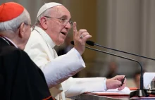 Papież do księży: nie proście wiernych o pieniądze za sakramenty