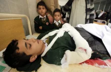 Atak talibów na szkołę w Pakistanie. Nie żyją 104 osoby