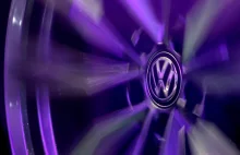 Volkswagen tonie. Drastyczne spadki cen akcji w związku z wykrytą aferą.