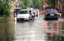 Burza w Łodzi. Ulewa nad Łodzią 11 maja. Zalane ulice i dworzec Łódź...