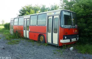 Ikarus 260 na żyletki?