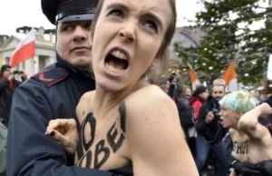 "Zamknij się" do papieża. Femen rozebrał się w Watykanie