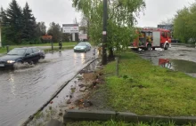 Bartycka zalana, samochody w wodzie - Mokotów