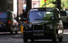 Zamieszki na ulicach Londynu. Taksówkarze chcą zakazać... aplikacji na telefon!