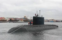Rosyjski "rakietowy" okręt podwodny u wybrzeży Syrii