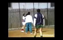 Diego Maradona na szkolnym boisku
