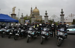 POLICJANCI Z CAŁEJ WIELKOPOLSKI UCZESTNICZYLI W ZLOCIE MOTOCYKLOWYM W...