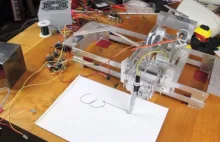 Robot, który potrafi tylko jedno: rysować penisy [wideo]