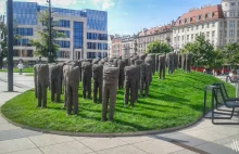 Wrocławska wystawa projektu Magdaleny Abakanowicz.