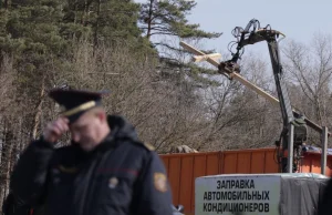 Mińsk: Buldożery na masowych grobach ofiar NKWD. Wyrwano krzyże