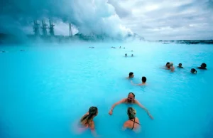 Blue Lagoon w Islandii jednym z 25 cudów świata, zgodnie z krajowymi GeoGraphics