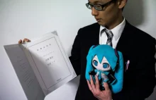 Japończyk ożenił się z hologramem